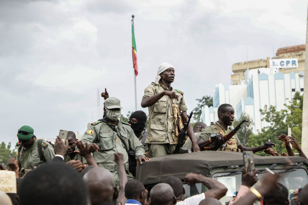 Militares por las calles de Bamako tras el golpe de estado. Militares por las calles de Bamako tras el golpe de estado.