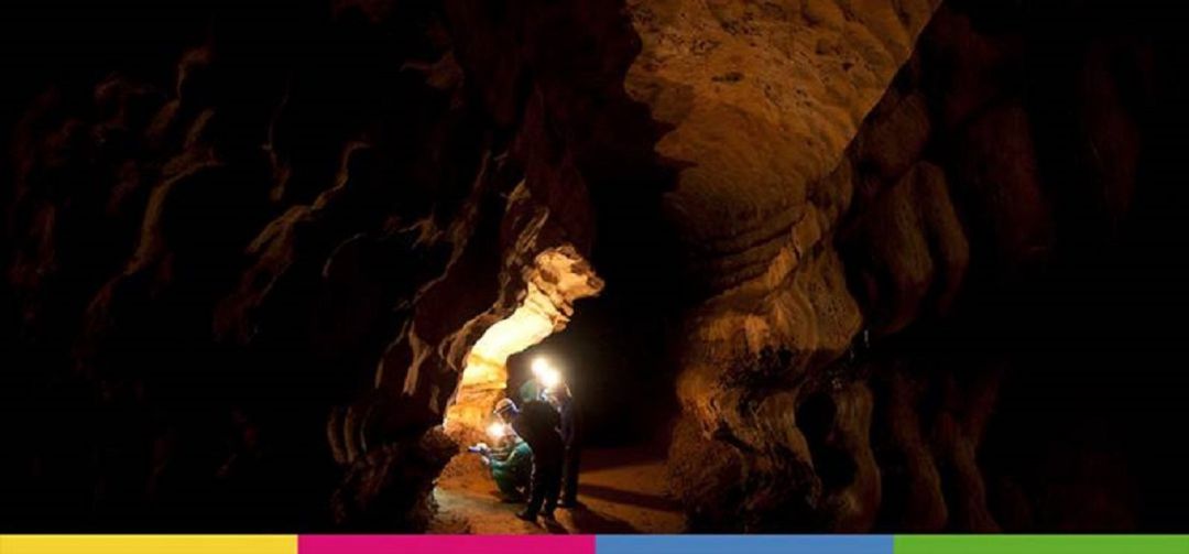 Explorando cuevas en el Oriente de Asturias Explorando cuevas en el Oriente de Asturias