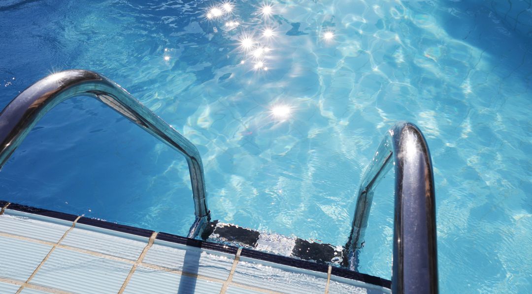 Los hechos han sucedido en una piscina de la urbanización Camposol (Mazarrón) Los hechos han sucedido en una piscina de la urbanización Camposol (Mazarrón)