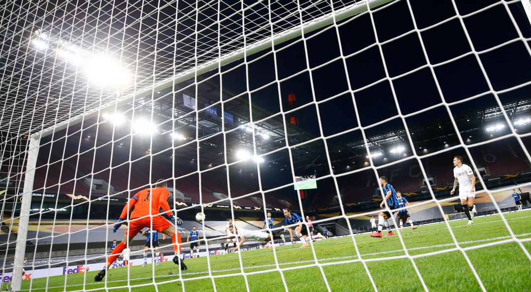 De Jong, en uno de los goles de la final de la Europa League. De Jong, en uno de los goles de la final de la Europa League.