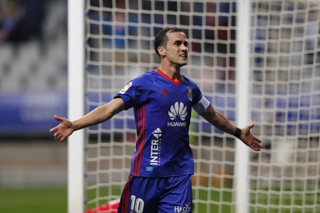 Miguel Linares celebra un gol en el Tartiere durante su etapa en el Real Oviedo. Miguel Linares celebra un gol en el Tartiere durante su etapa en el Real Oviedo.