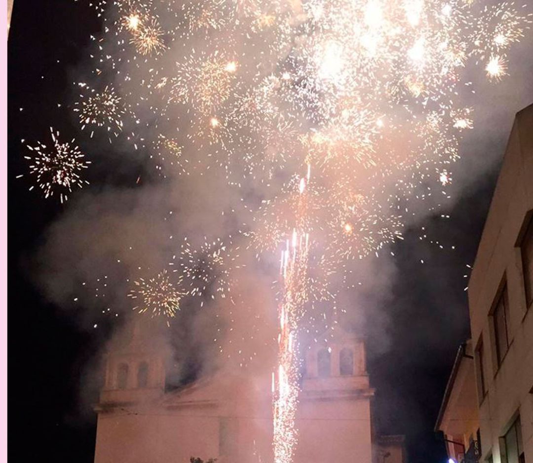 Imatge recurs d'un espectacle pirotècnic a Benigànim anys anteriors Imatge recurs d'un espectacle pirotècnic a Benigànim anys anteriors