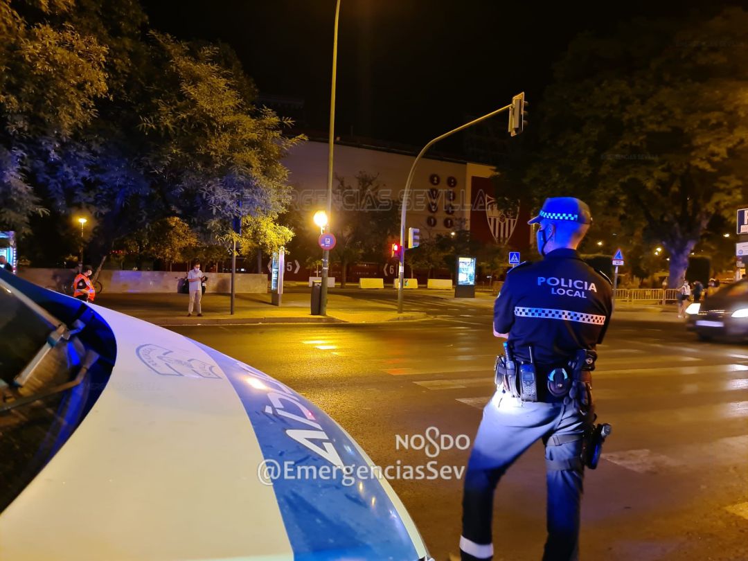 Policía Local en los aldedaños del Ramón Sánchez Pizjuán Policía Local en los aldedaños del Ramón Sánchez Pizjuán