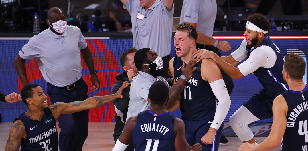 Luka Doncic celebra la canasta ganadora ante los Clippers Luka Doncic celebra la canasta ganadora ante los Clippers