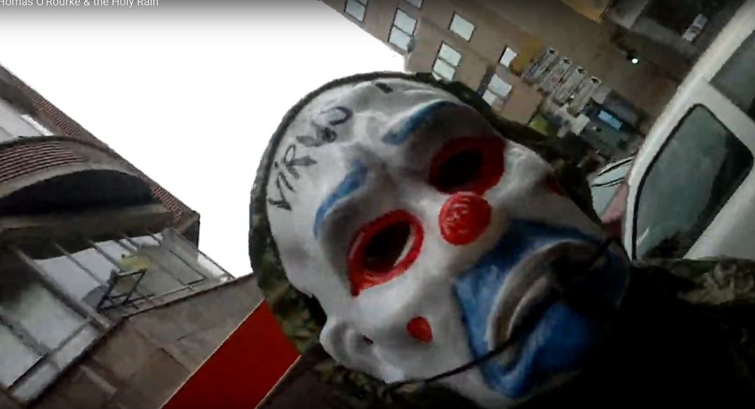 El payaso Virus en uno de sus vídeos El payaso Virus en uno de sus vídeos