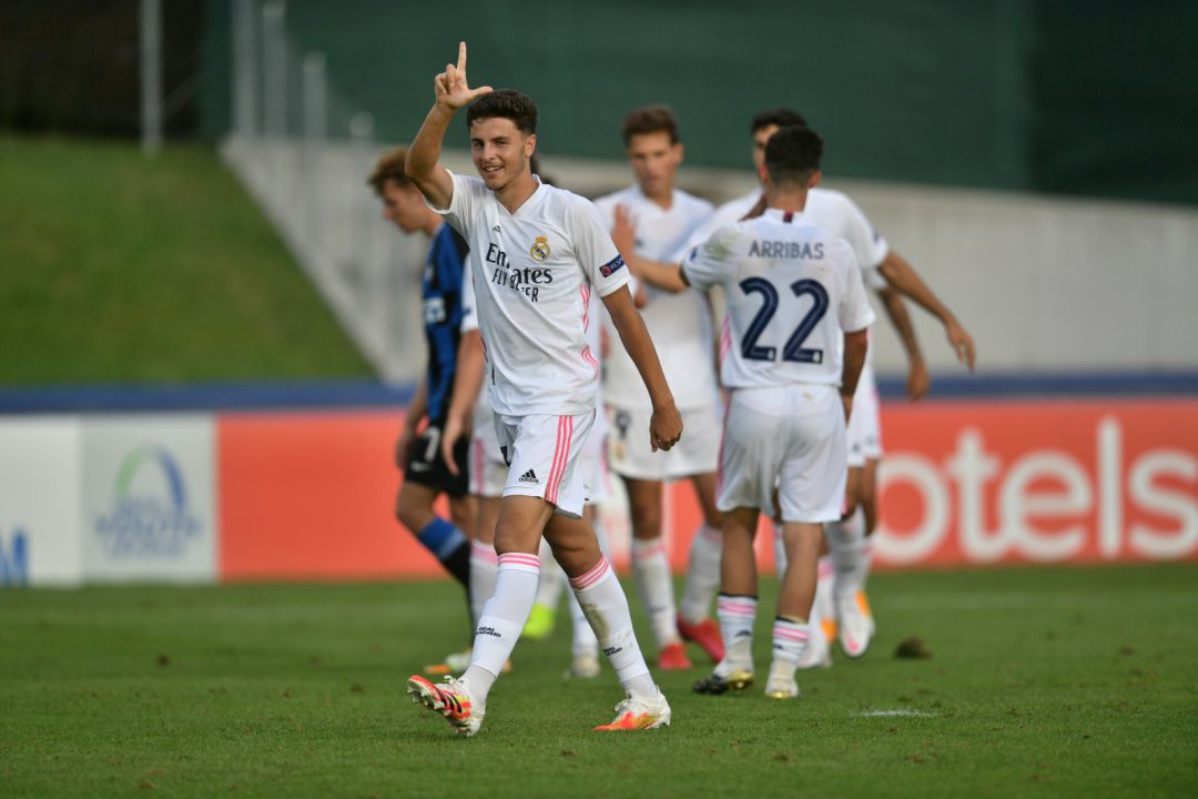Iván Morante celebra su tanto anotado frente al Inter de Milán Iván Morante celebra su tanto anotado frente al Inter de Milán