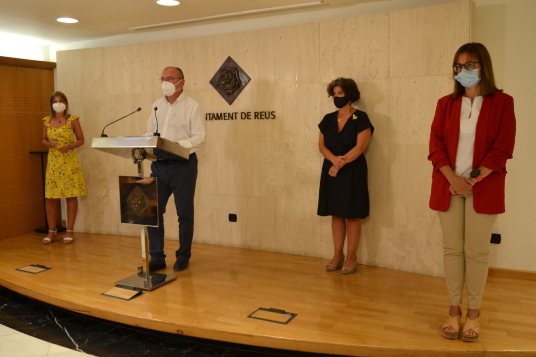 Compareixença de Carles Pellicer, Noemí Llauradó, Montserrat Vilella i Dolors Vázquez Compareixença de Carles Pellicer, Noemí Llauradó, Montserrat Vilella i Dolors Vázquez