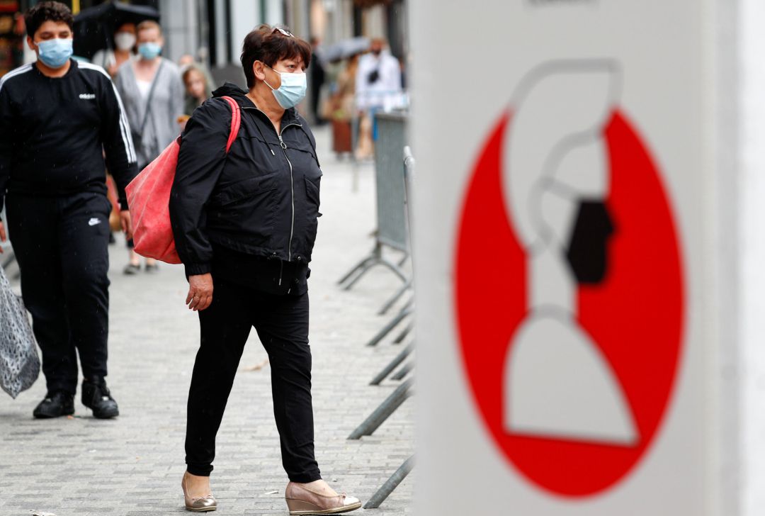 El uso de mascarilla sigue siendo una medida imprescindible para atajar los contagios El uso de mascarilla sigue siendo una medida imprescindible para atajar los contagios
