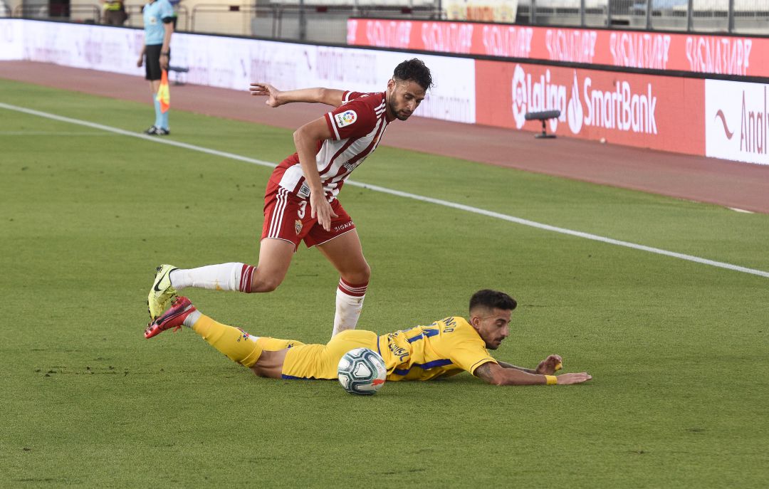 Iván Martos en el Almería-Alcorcón. Iván Martos en el Almería-Alcorcón.