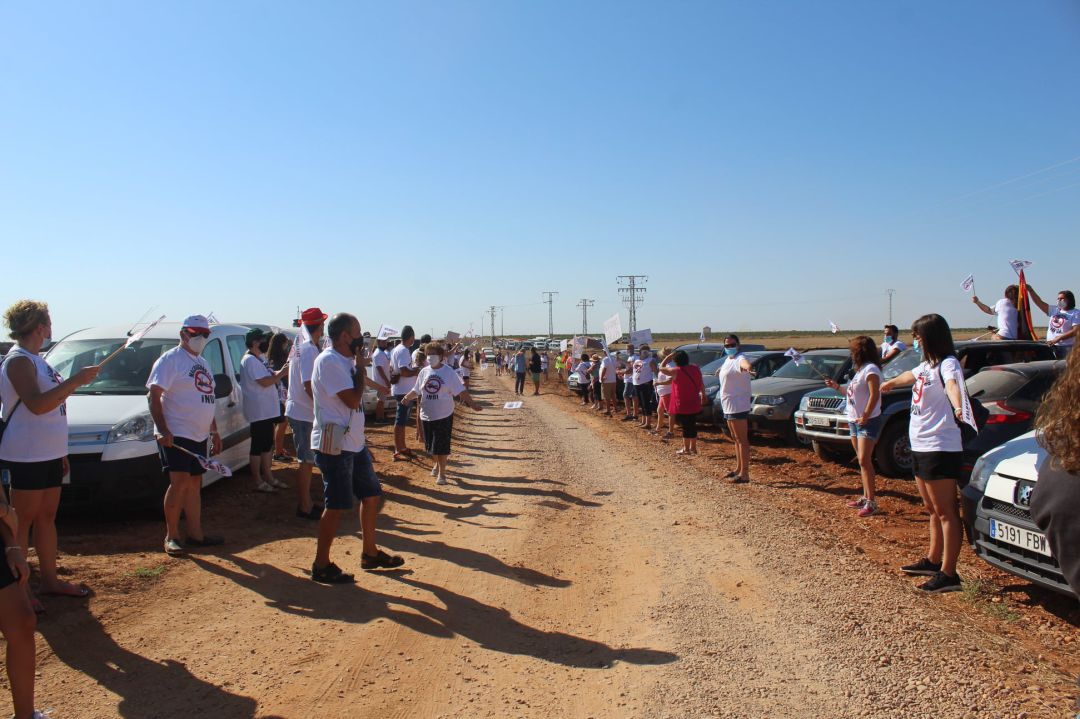 Protestas en Quintanar del Rey contra la macrogranja porcina Protestas en Quintanar del Rey contra la macrogranja porcina