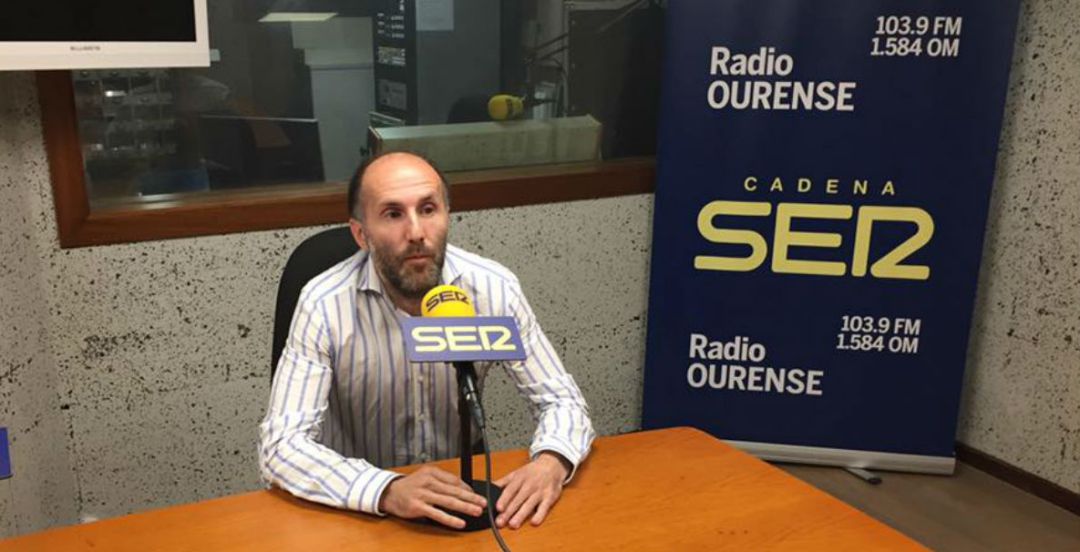 El alcalde durante una entrevista en el estudio Ramón Puga El alcalde durante una entrevista en el estudio Ramón Puga