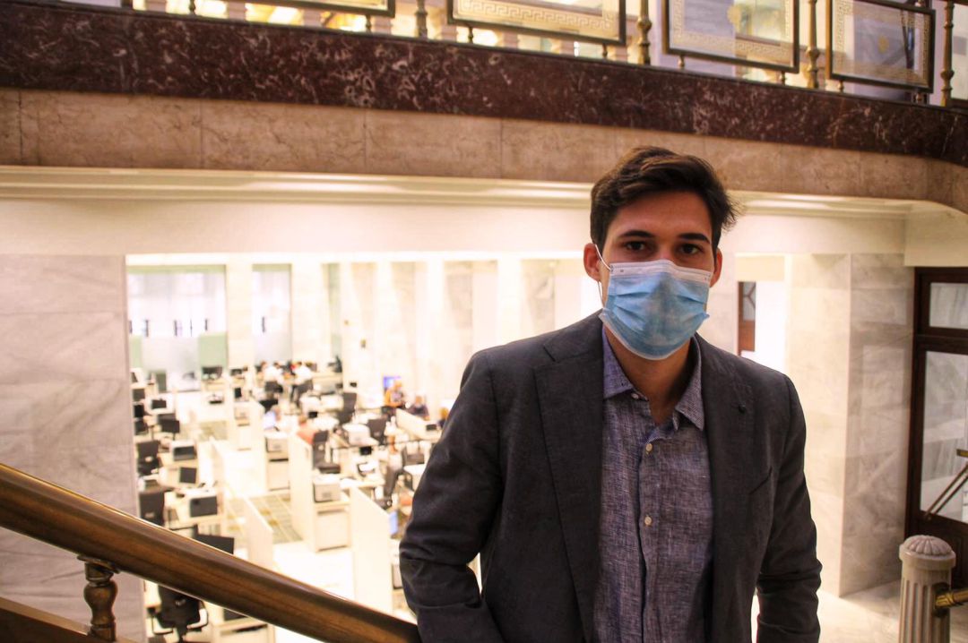 Borja Sanjuan, en uno de los patios interiores del Ayuntamiento de València, en una imagen reciente Borja Sanjuan, en uno de los patios interiores del Ayuntamiento de València, en una imagen reciente