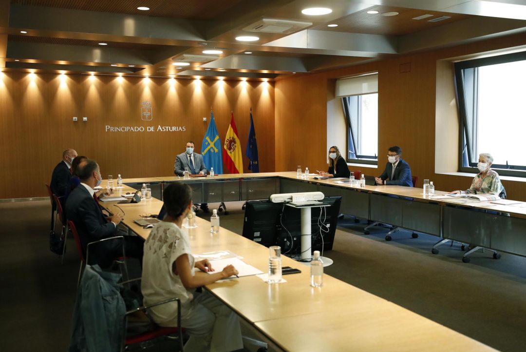 La reunión del Consejo de Gobierno se retrasó en un día para celebrarla después del Consejo Interterritorial de Salud y Educación La reunión del Consejo de Gobierno se retrasó en un día para celebrarla después del Consejo Interterritorial de Salud y Educación