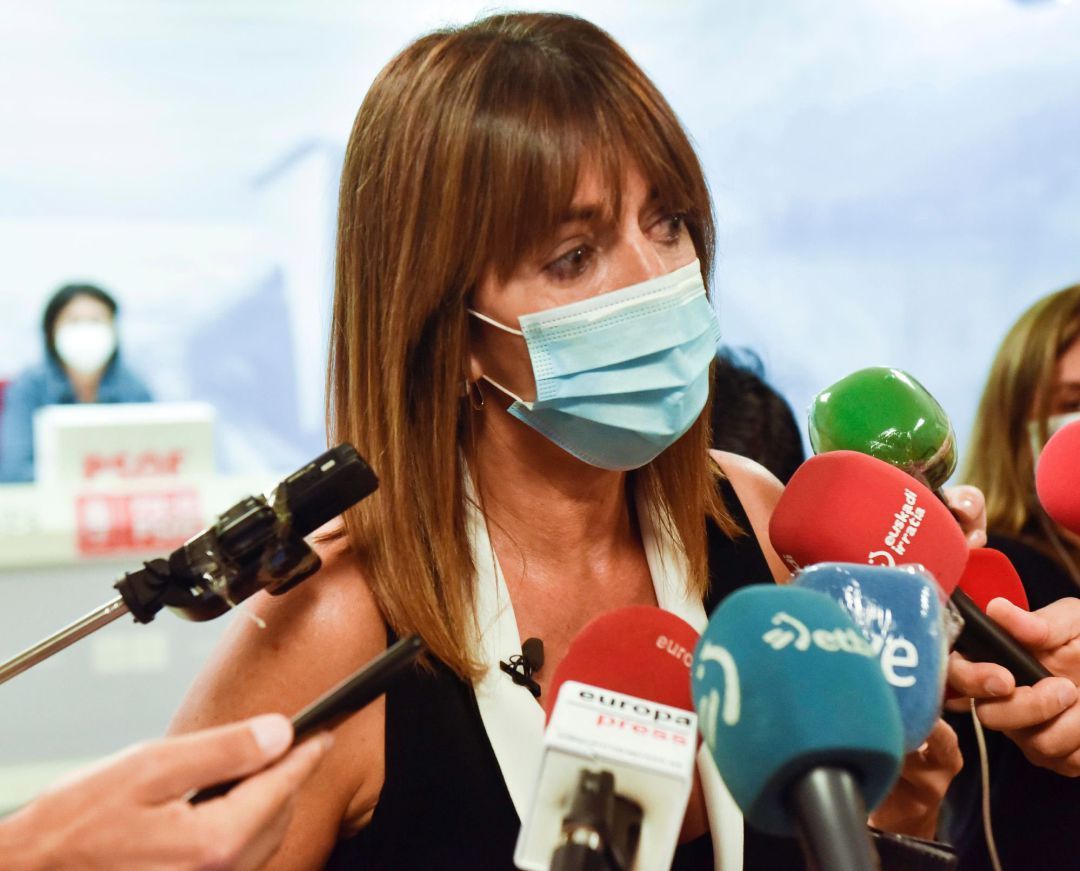 Idoia Mendia en la votación del acuerdo PNV-PSE Idoia Mendia en la votación del acuerdo PNV-PSE