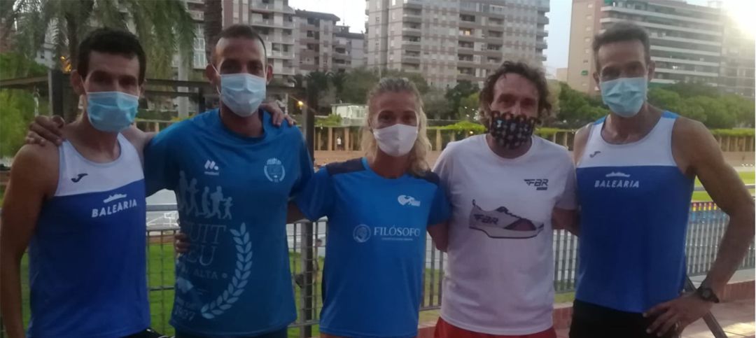 Franc Beneyto junto a Moha Rida, Youssef Ahatach, Juanra Pous y la gandiense Isa Gregori. Franc Beneyto junto a Moha Rida, Youssef Ahatach, Juanra Pous y la gandiense Isa Gregori.