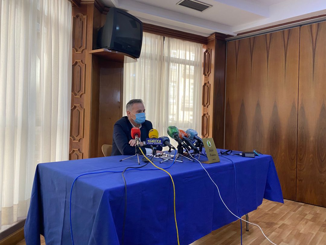 Mario González compareció públicamente para explicar los motivos de su renuncia Mario González compareció públicamente para explicar los motivos de su renuncia