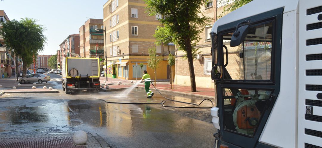 El plan se desarrollará hasta mediados de septiembre en todos los barrios del municipio parleño. El plan se desarrollará hasta mediados de septiembre en todos los barrios del municipio parleño.