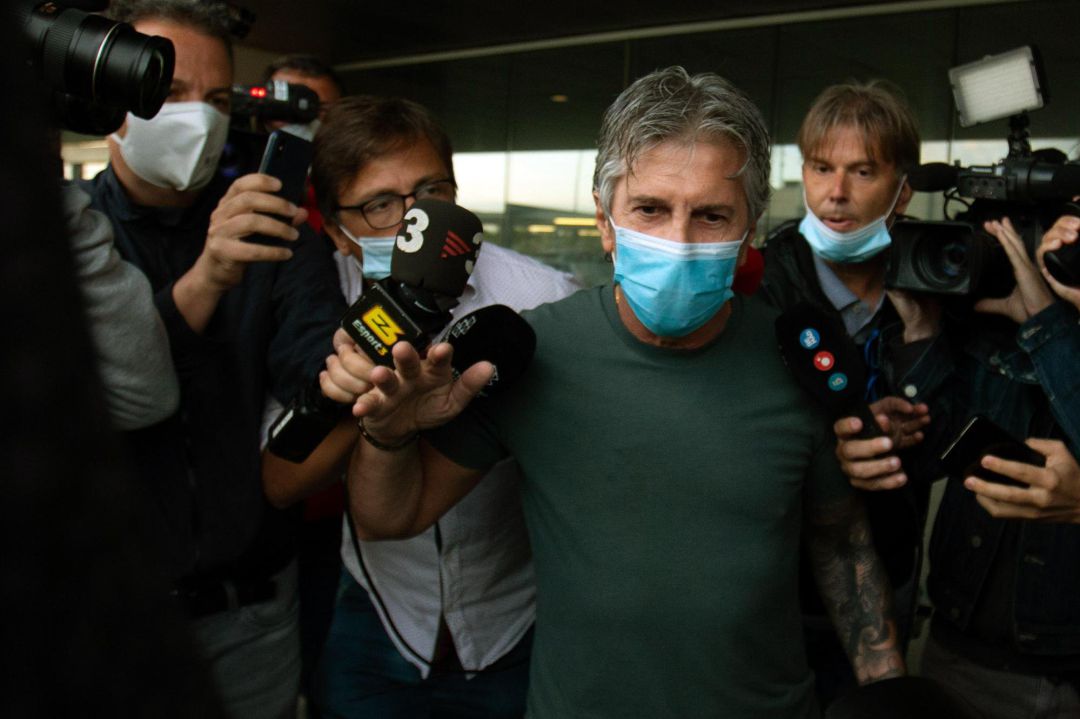 El padre de Messi, tras su llegada a Barcelona. El padre de Messi, tras su llegada a Barcelona.