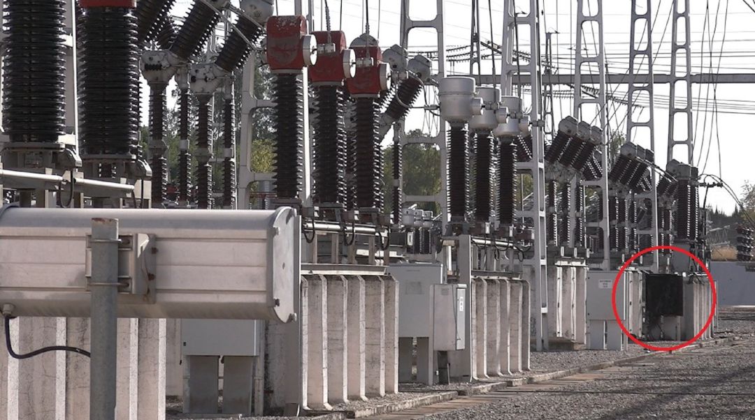 Elemento afectado tras el incendio ocurrido en la subestación eléctrica de Andújar. Elemento afectado tras el incendio ocurrido en la subestación eléctrica de Andújar.