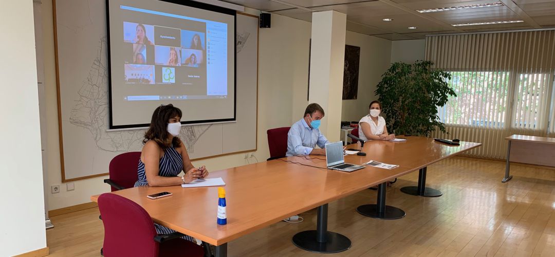 Reunión con los directores Reunión con los directores