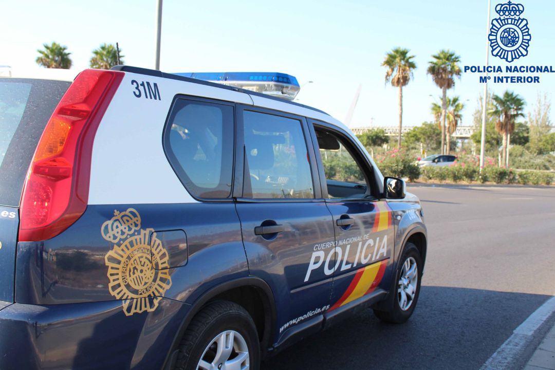 Vehículo de la Policía Nacional Vehículo de la Policía Nacional