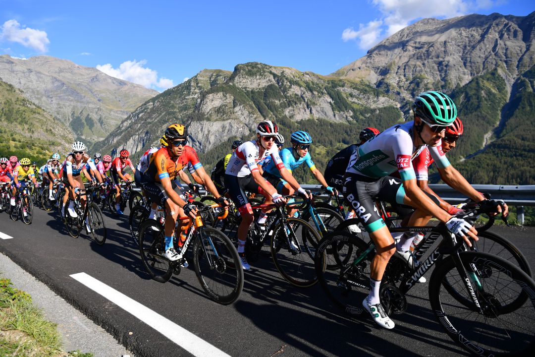 Mikel Landa y el equipo de Bahrein - Mclaren en el Tour de Francia 2020 Mikel Landa y el equipo de Bahrein - Mclaren en el Tour de Francia 2020