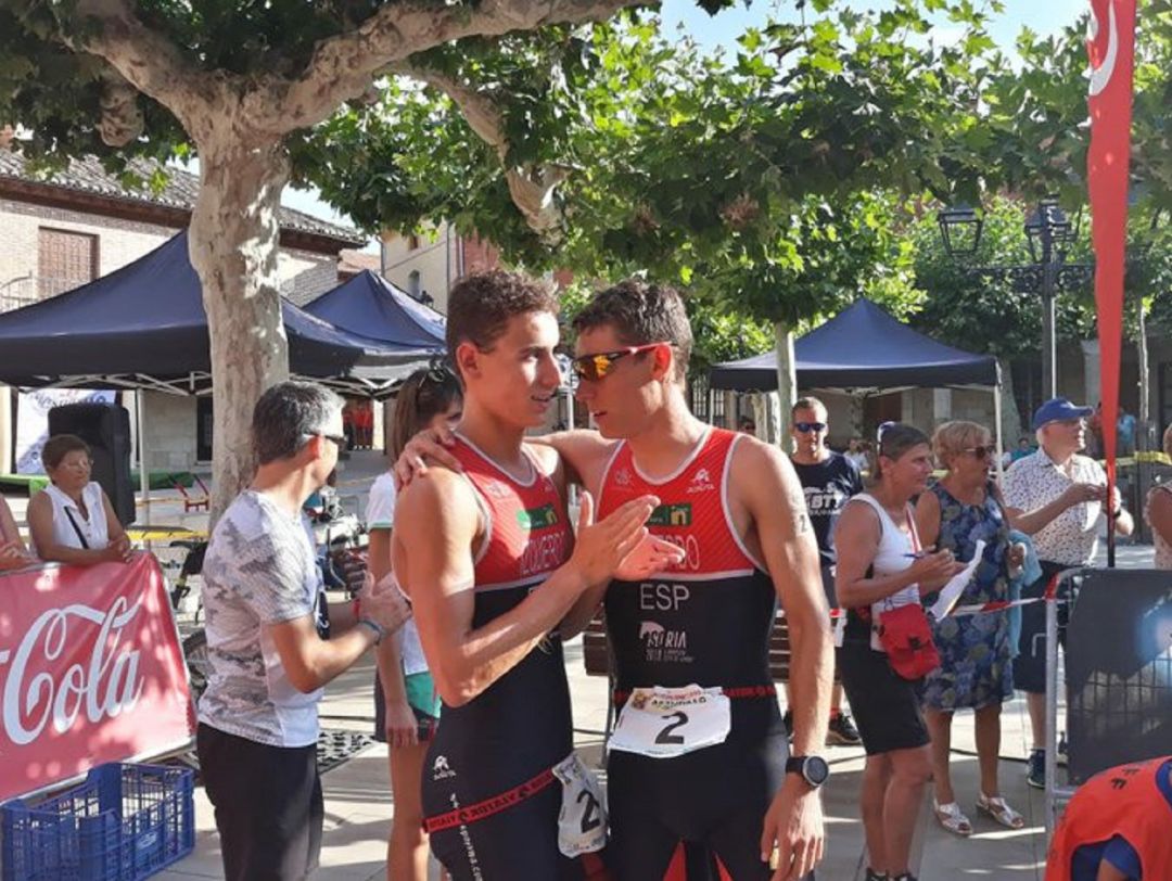 Alfonso y Jaime Izquierdo, tras una competición. Alfonso y Jaime Izquierdo, tras una competición.
