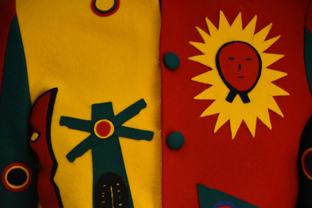 Detalle del traje tradicional de Cascamorras Detalle del traje tradicional de Cascamorras