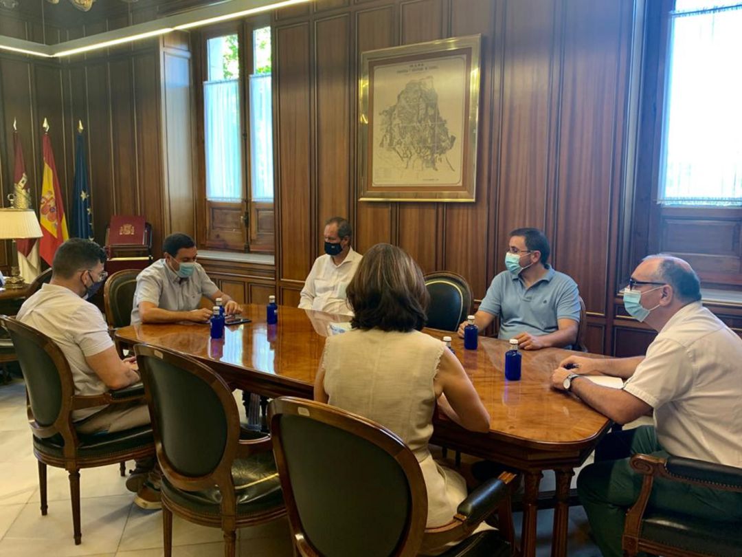 Reunión con el sector hostelero y hotelero Reunión con el sector hostelero y hotelero