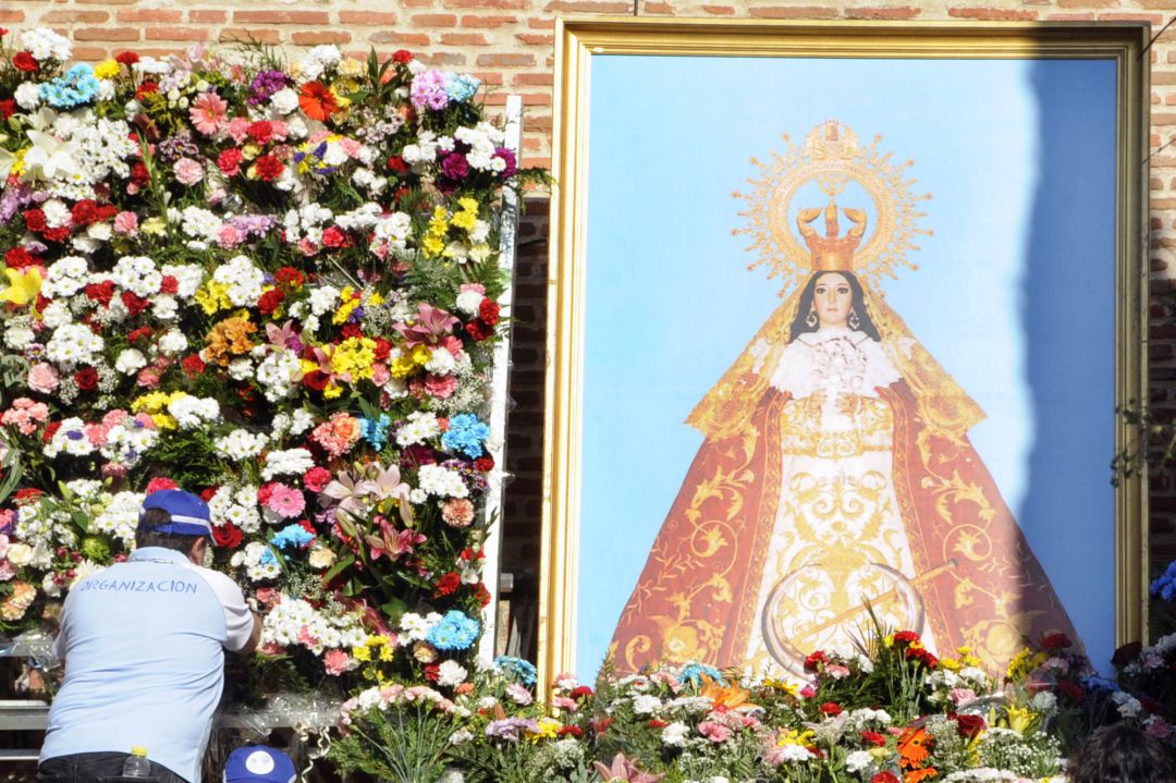 Ofrenda floral a la Patronal de Móstoles Ofrenda floral a la Patronal de Móstoles