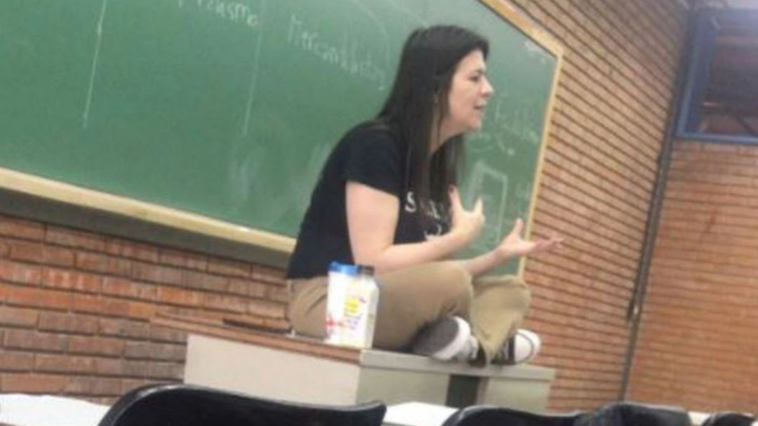La profesora Paola de Simone, en una de sus clases La profesora Paola de Simone, en una de sus clases
