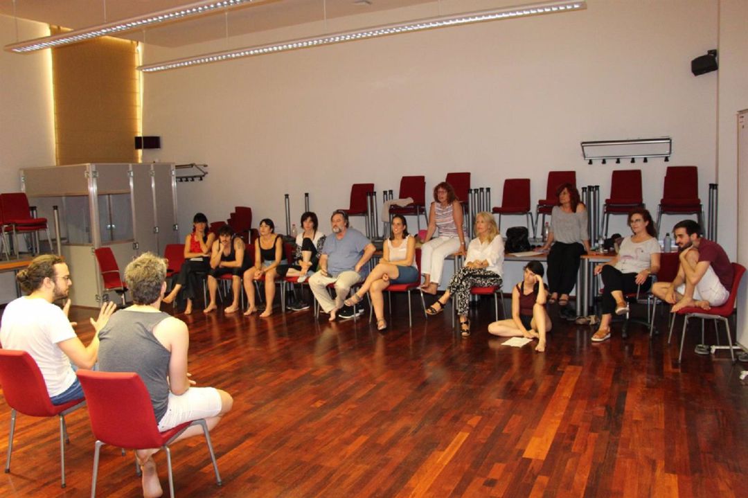 La Escuela de Teatro de la UNIA en Baeza tiene ya una larga tradición y es una de las que cuentan con mayor prestigio en España La Escuela de Teatro de la UNIA en Baeza tiene ya una larga tradición y es una de las que cuentan con mayor prestigio en España