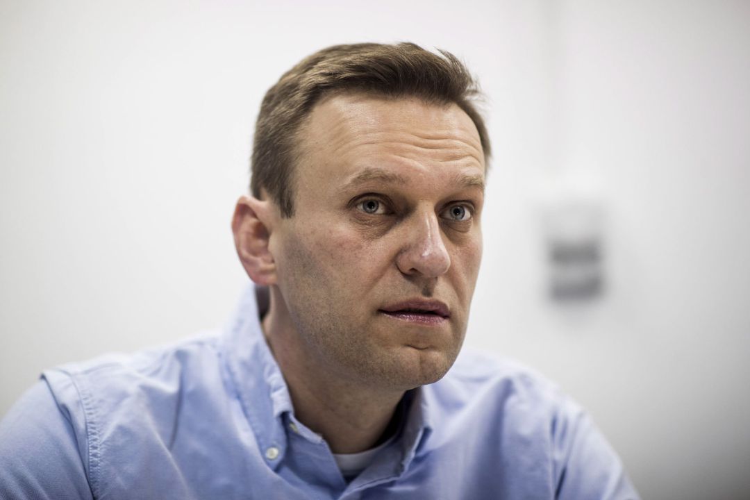 Alexei Navalny, líder de la oposición liberal rusa y director de una fundación anticorrupción trabaja en su oficina durante las elecciones presidenciales Alexei Navalny, líder de la oposición liberal rusa y director de una fundación anticorrupción trabaja en su oficina durante las elecciones presidenciales