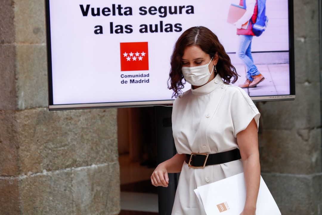 Foto recurso de la presidenta de la Comunidad de Madrid, Isabel Díaz Ayuso, a su llegada a la presentación de la estrategia del Gobierno regional para la vuelta a las aulas y el inicio del curso escolar 2020-21. Foto recurso de la presidenta de la Comunidad de Madrid, Isabel Díaz Ayuso, a su llegada a la presentación de la estrategia del Gobierno regional para la vuelta a las aulas y el inicio del curso escolar 2020-21.