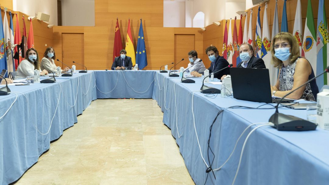 El jefe del Ejecutivo regional preside la reunión del Comité de Seguimiento Covid-19 El jefe del Ejecutivo regional preside la reunión del Comité de Seguimiento Covid-19