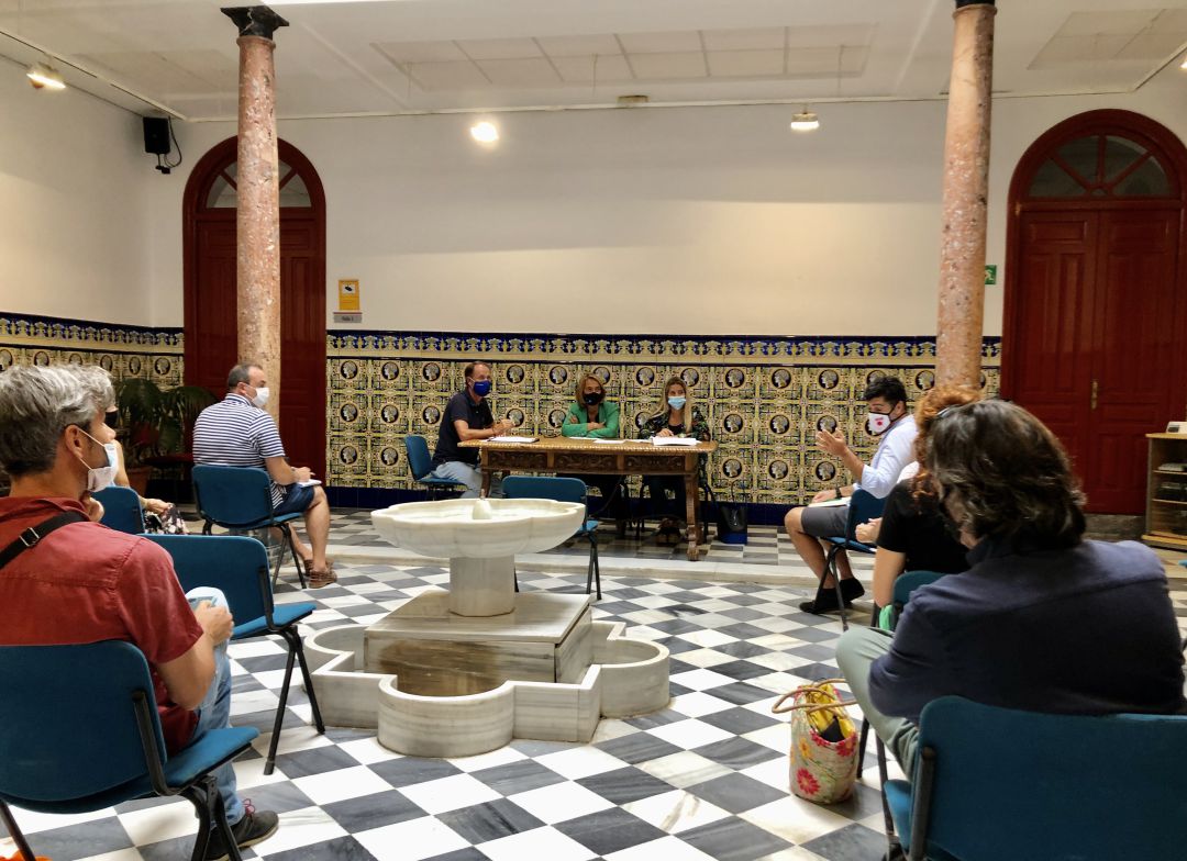 La alcaldesa de Motril, Luisa García Chamorro, preside el consejo municipal La alcaldesa de Motril, Luisa García Chamorro, preside el consejo municipal