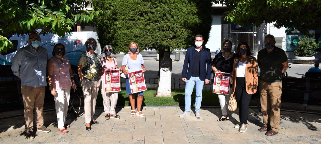 Imagen de la Gran Dama Oferente y los Amigos del IEA Imagen de la Gran Dama Oferente y los Amigos del IEA