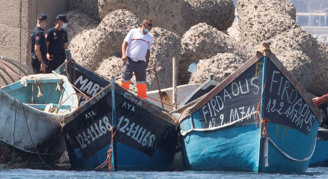 Solo durante el martes han llegado a Canarias doscientas personas a bordo de varias pateras Solo durante el martes han llegado a Canarias doscientas personas a bordo de varias pateras