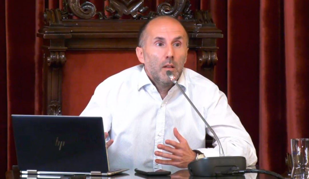 Jácome acusa al PP de intentar "un golpe de Estado" en Ourense y rechaza dimitir Jácome acusa al PP de intentar "un golpe de Estado" en Ourense y rechaza dimitir