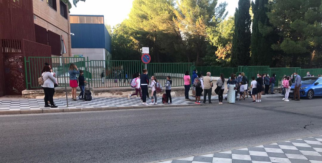 Mascarillas y restricciones de tráfico en la vuelta al cole en Cuenca Mascarillas y restricciones de tráfico en la vuelta al cole en Cuenca