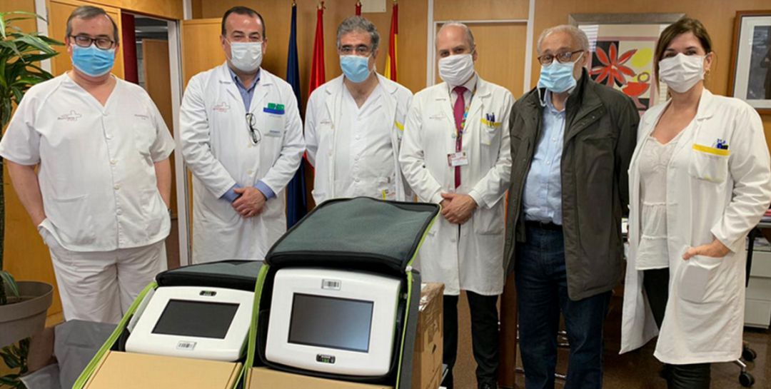 Imagen del doctor Peyró cuando fue a Murcia a por respiradores para el Hospital General de Albacete Imagen del doctor Peyró cuando fue a Murcia a por respiradores para el Hospital General de Albacete