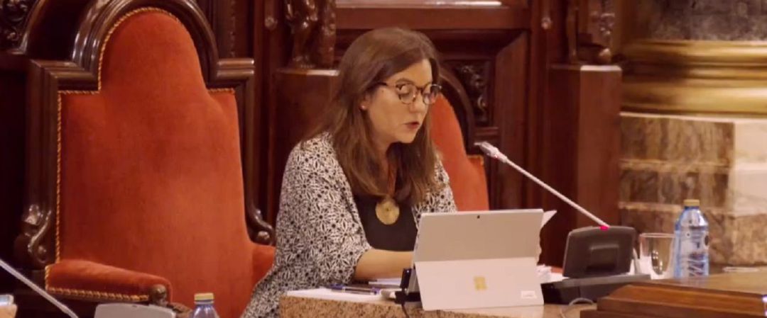 Inés Rey lee la declaración institucional Inés Rey lee la declaración institucional