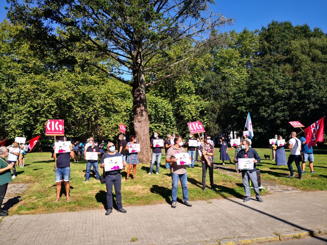 Protesta ante Educación en San Caetano, coincidiendo con la jornada de huelga en el regreso a las aulas EUROPA PRESS Protesta ante Educación en San Caetano, coincidiendo con la jornada de huelga en el regreso a las aulas EUROPA PRESS