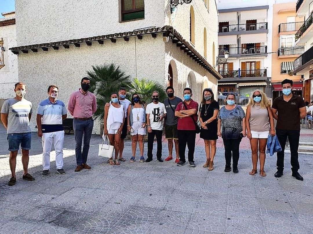 Concentración reivindicativa de la Asociación de Hostelería Teulada Moraira. Concentración reivindicativa de la Asociación de Hostelería Teulada Moraira.