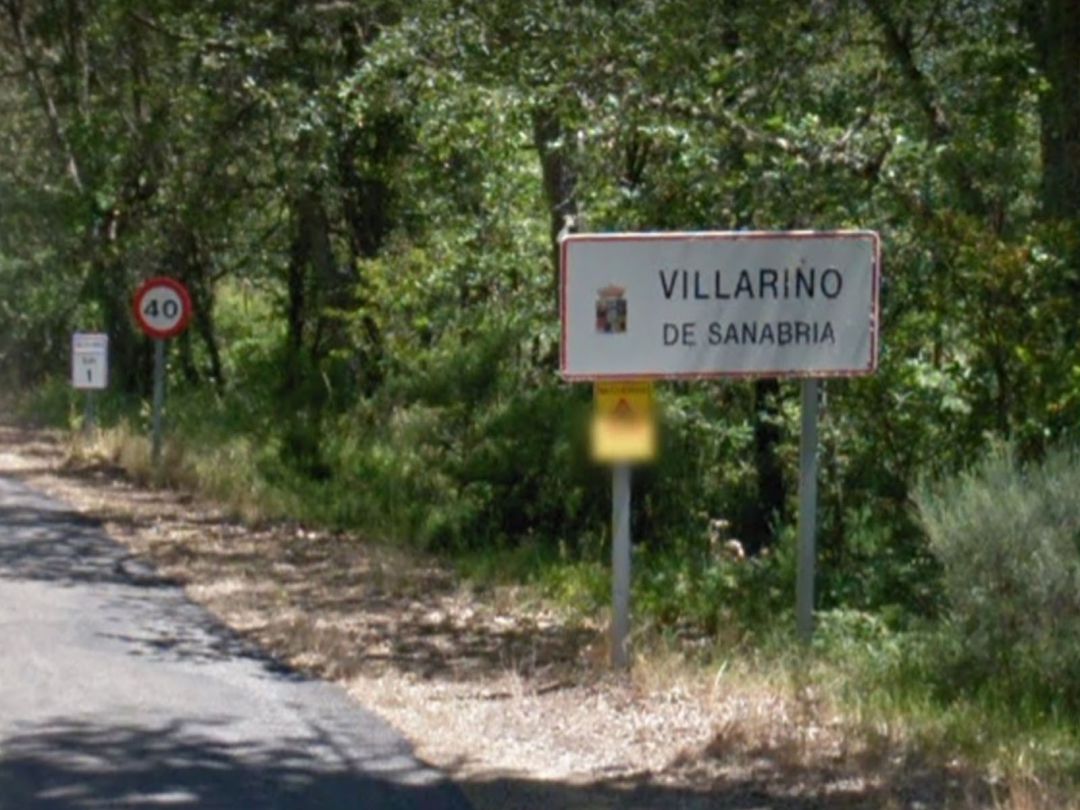 Señal de poblado de Villarino de Sanabria Señal de poblado de Villarino de Sanabria