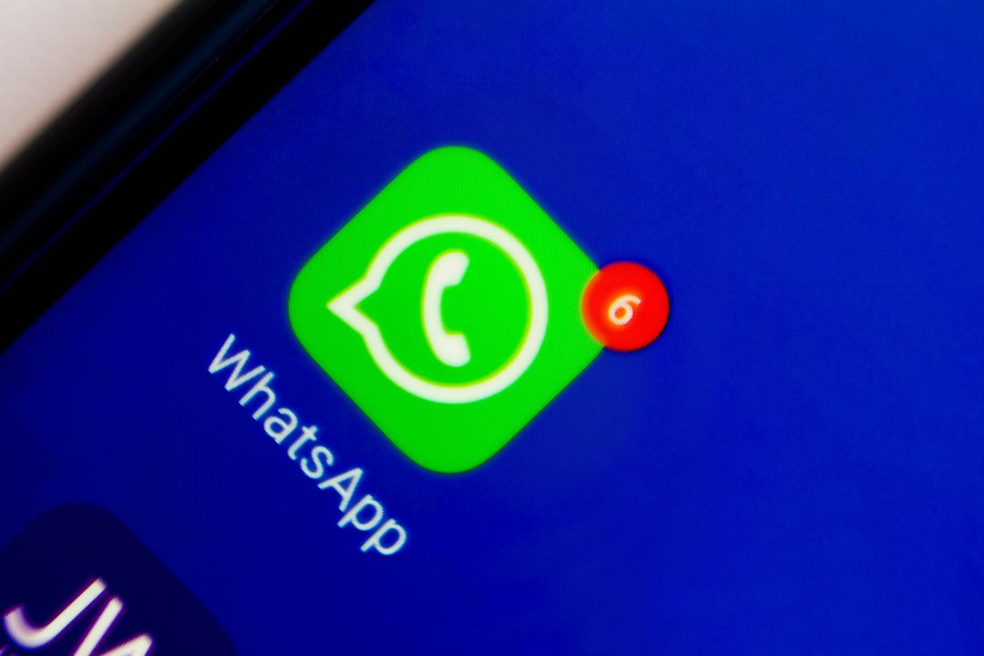 Logo de WhatsApp en una imagen de archivo Logo de WhatsApp en una imagen de archivo