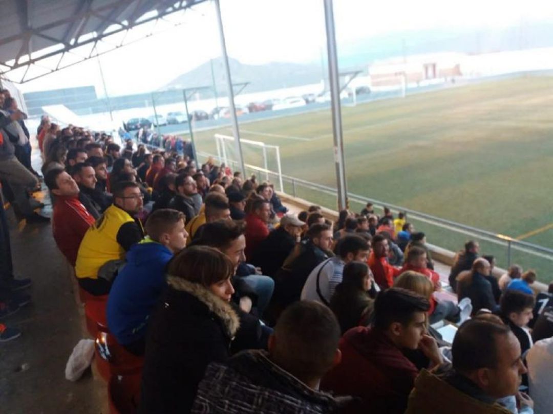Presencia de aficionados galdurienses en un encuentro de la pasada temporada, que podrán volver al 'Francisco Herrera Cueva' Presencia de aficionados galdurienses en un encuentro de la pasada temporada, que podrán volver al 'Francisco Herrera Cueva'