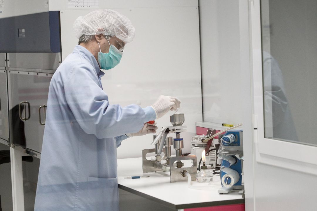 Trabajo de un técnico de laboratorio. Trabajo de un técnico de laboratorio.