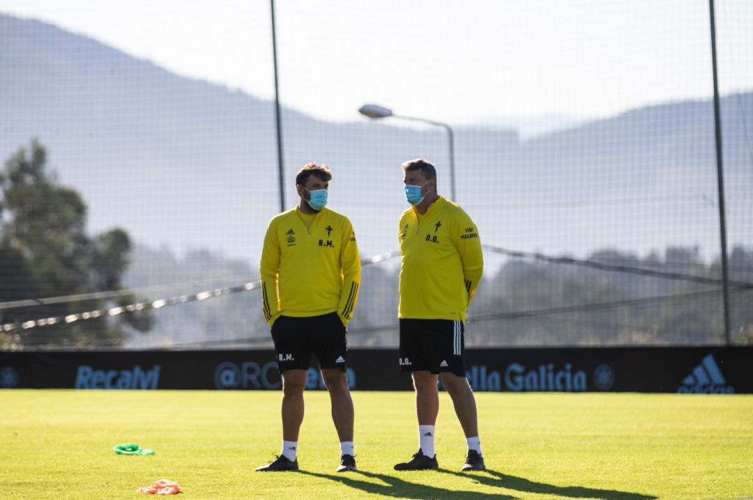 El entrenador del Celta durante un entrenamiento El entrenador del Celta durante un entrenamiento
