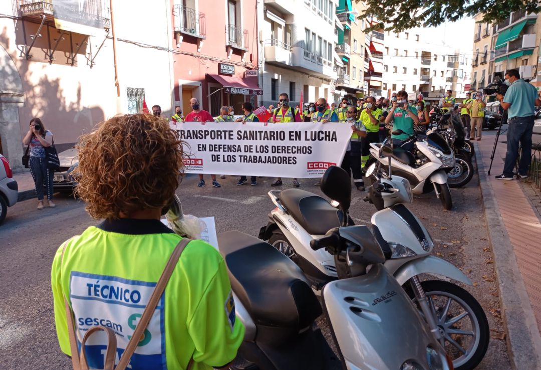 La concentración se ha producido ante la Delegación de la Junta La concentración se ha producido ante la Delegación de la Junta
